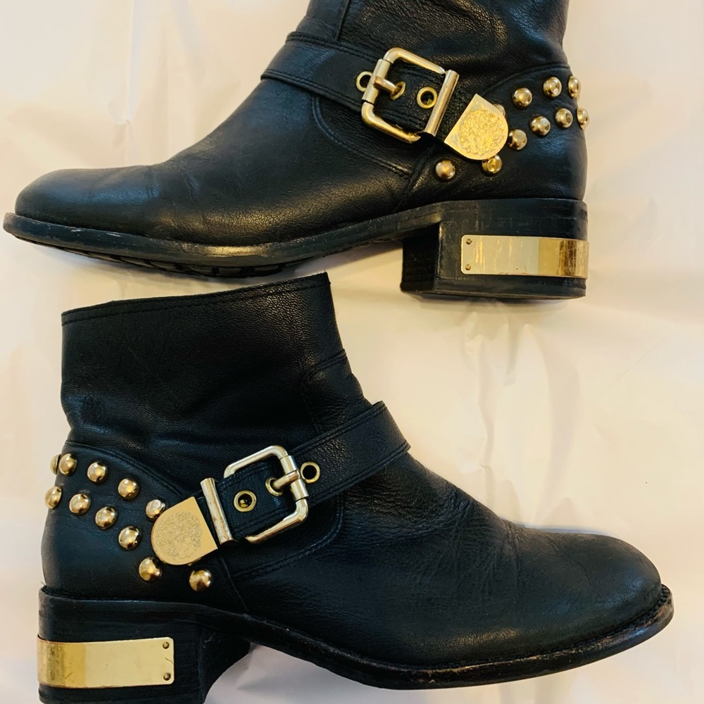 Vince Camuto Moto Boot. Windetta. Black leather.